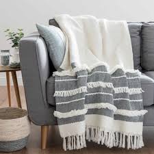 Jete En Coton Blanc Et Bleu 180x240 Maisons Du Monde Jete De Canape Coton Blanc Deco Appartement