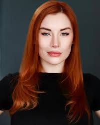 The Vamp”. Favorite little moment from the short film by Thomas Joly.  #vancouver #vancouverfilming #vancouverartist #vancouveractress  #vancouverartist #shortfilm #vancouvershortfilm #addiction