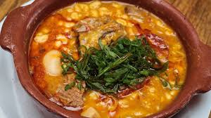 De acuerdo a la provincia, el modo de preparación puede variar un. 25 De Mayo Como Se Preparaba El Tradicional Locro En 1810 Infobae