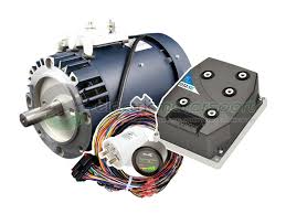 When the input ac voltage reverses and becomes negative during the negative half cycle the current flowing through the conducting thyristor decreases and. Ac Induction Motor Drive Kits Motor Drive Kits Diy Drive Systems