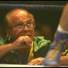 Mickey Duff: Boxer who retired at just 19 and became the British fight  game's most respected and feared manager and promoter