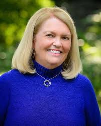 Marylou Foley's Instagram, Twitter & Facebook