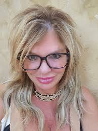 Lifting each other up in beauty and self-confidence