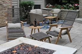 Flagstone is one of the best materials for patios primarily due to its narrow packed joints that allow water to permeate instead of running off. 23 Flagstone Patio Ideas Have An Antique Looking Patio That Will Last Forever
