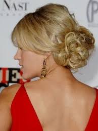 This style can be modified to fit different hair types and wedding aesthetics, from bohemian to formal. Wedding Hairstyles Wedding Hairstyles For Plus Size Women