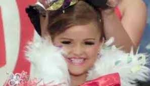 Jocelyn Morrow's Instagram, Twitter & Facebook