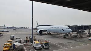 A detailed cathay pacific 777 first class review, with pictures and commentary on seating, service, amenties, food, drink. First Look Cathay Pacific S 10 Across B777 300er Economy Seat Business Traveller