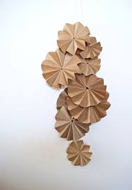 Easy Diy Decor From Brown Kraft Paper Guirnaldas De Papel Decoracion Con Papel Manualidades