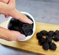 Amazon.com: Royal Seafood USA Dried Fruits Fructus Mume (Wu Mei) 中药乌梅 225g  Sour plum soup 九龍堂 乌梅干酸梅汤原料 乌梅 : Grocery & Gourmet Food