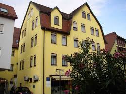 Die wohnung ist 100 qm² groß, befindet sich im erdgeschoß und ist auch barrierefrei zu. Wohnung Mieten Vermietungen Fur Wohnungen In Bad Mergentheim