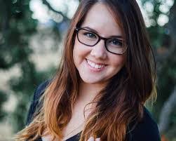 Nicole Henshaw's Instagram, Twitter & Facebook