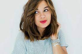 Just Below The Collarbone Cheveux Mi Long Style De Cheveux Coupe De Cheveux