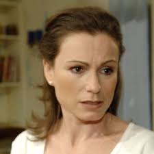 Unter uns (UU) 2318: Anna hofft, mit Ole freundschaftlich umgehen zu können 