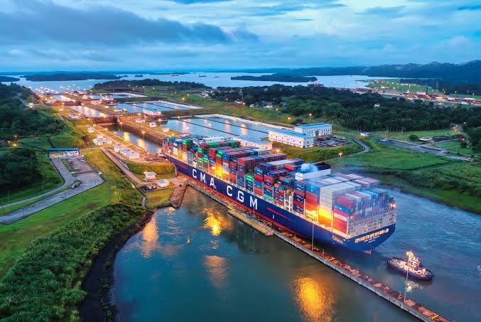 Canal de Panamá actualiza criterios para asignar cupos en esclusas neopanamax desde noviembre