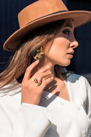 My heart ❤️ is calling for you! 💘💚💜💙🤎💛❤️🌹🎶