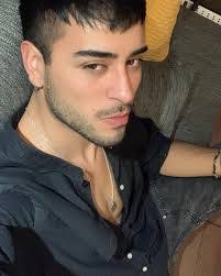 Emilio Valenzuela's Instagram, Twitter & Facebook