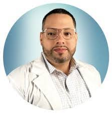 Abigail Benson's Instagram, Twitter & Facebook