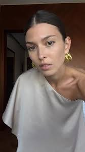 Elena Aldaco's Instagram, Twitter & Facebook