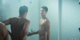 Manu Rios Nude And Jerk Off Actions in Elite - Gay-Male-Celebs.com