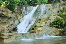 Coban siuk malang menghadirkan panorama khas pegunungan di kanan kiri, ditambah derasnya guyuran air terjun untuk meuju ke coban siuk, akses jalan yang perlu dolaners lalui terbilang cukup mudah. Coban Siuk Buka Jam Brapa Ketahui Jam Kerja Jne Untuk Kantor Pusat Cabang Agen Kurir Hari Libur