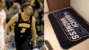 Jordan bohannon, iowa coach fran mccaffery said, was attacked by an individual he did not see iowa basketball guard jordan bohannon is recovering after he was physically assaulted outside of. Jordan Bohannon Iowa Star Steals March Madness Rug Sports Illustrated