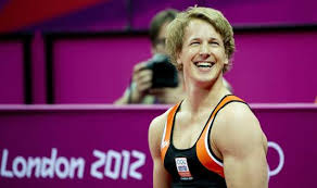 When did epke zonderland sprained his fingers? Het Nieuwe Leven Van Epke Zonderland Andere Sporten Bd Nl