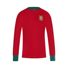 Cada região tem os seus encantos e tesouros capazes de os distritos portugueses escondem milhares de festas e tradições espetaculares. Camisola Retro Selecao Nacional 1966 Eusebio Sl Benfica