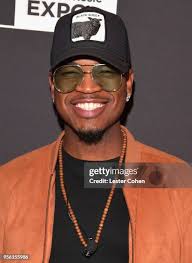 Musicians Haley Gold and Spencer Bryant of the band 76th Street... News  Photo