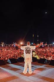 Image result for tbn:ThJbLJ9iWaHS_M::www.amrdiab.net/wallpapers/AmrDiab_Net_Kammel%2520(6).jpg