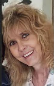 Anita Mapes's Instagram, Twitter & Facebook