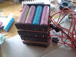 Make An Inexpensive Lithium Ion Battery Pack Lithium Ion Batteries Battery Pack Batteries Diy
