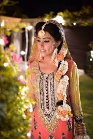 Pin On Mehndi Hairstyles