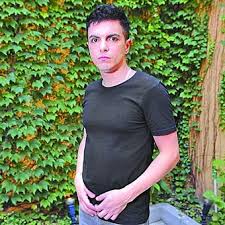 Facebook gives people the power to share. Por Los Asaltos El Cantante Ale Sergi Planea Mudarse