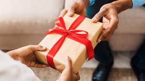 Here we present 15 amazing gift ideas for husband. Fun Gift Ideas For Your Husband On Your First Anniversary Urdesignmag