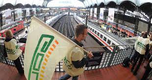 Der streik soll bis mittwoch andauern. Streik Droht 2019 Gdl Erklart Tarifverhandlung Mit Deutscher Bahn Fur Gescheitert