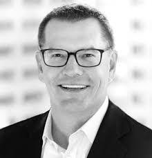 Michael Baumer's Instagram, Twitter & Facebook