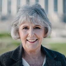 Marla Mott's Instagram, Twitter & Facebook