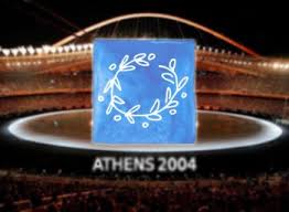 Η καταγωγή των αγώνων είναι η αρχαία ελλάδα, και έχουν αναβιωθεί από τον γάλλο βαρώνο πιέρ ντε κουμπερτέν και τον έλληνα δημήτριο βικέλα στα τέλη του 19ου αιώνα. H Istoria Twn Olympiakwn Agwnwn A8hna 2004 Afierwma San Shmera Gr