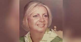 Donna Fogle's Instagram, Twitter & Facebook