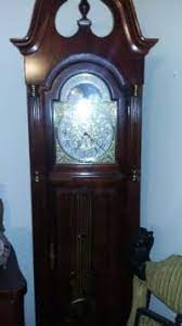 Antique grandfather clocks are used grandfather clocks, are they not? Sell Or Buy A Used Howard Miller Grandfather Clocks