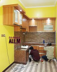 Kitchen set yang kita kenal adalah sebuah tempat atau sarana untuk menyajikan makanan dan minuman untuk keluarga. Jual Kitchenset Minimalis Murah Depok Jasa Kitchen Set Dan Furniture Depok Ali Masmudi