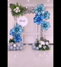 60th Birthday Flowers And Balloons Pin By Gina S Balloon Decor Certifi On Arki Balloon Flowers Paper Flower Backdrop Balloon Decorations Party