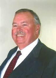 Dean Pike's Instagram, Twitter & Facebook