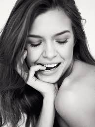 Eve Simone (simoneeve44)