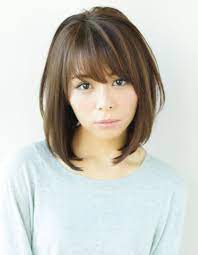 小顔効果 前下がりミディアム yr 424 ヘアカタログ 髪型 ヘアスタイル afloat アフロート 表参道 銀座 名古屋の美容室 美容院 髪型 ヘアスタイル ヘアスタイリング