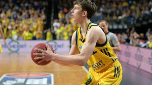Franz wagner is a german basketball player. Michigan Basketball Lands German Prospect Franz Wagner Brother Of Moritz For 2019 20