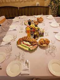 Data si locul desfasurarii sedintei publice de deschidere a ofertelor: Restaurant Yaya Revelion 2018 Yaya Catering Iasi Facebook