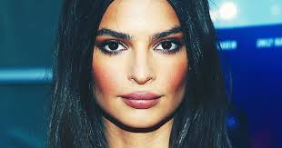 Emily Ratajkowski Reveals New Engagement Ring