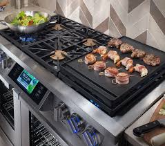 The New Dacor 48 Dual Fuel Range Reviews Ratings Prices In 2020 Dacor Luxury Appliances Kitchen And Bath Design