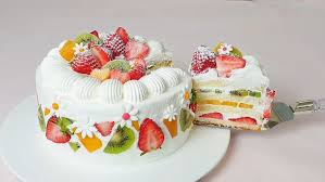 Tuy bánh mì hơi khô nhưng ăn kèm với chả và nước sốt lại quyện với nhau tạo nên sự hoàn hảo trong chiếc bánh đúng như vị đầu bếp người mỹ anthony ví von hiện nay mỗi ngày cửa hàng của chú bán được hơn 1 nghìn chiếc bánh mì chả/ngày. Cach Lam Banh Kem Trai Cay TÆ°Æ¡i Ngon Ngá»t Beo